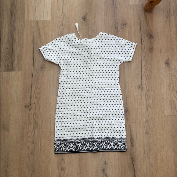 Vineyard Vines White and Black Dress - Picture 3 of 3